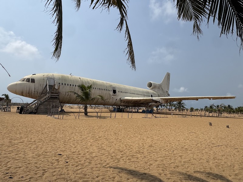 Avion sur la plage