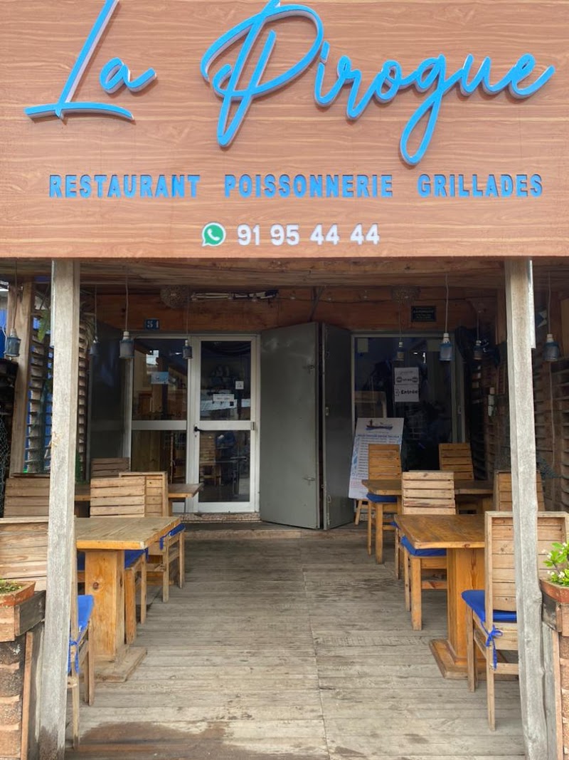 La Pirogue