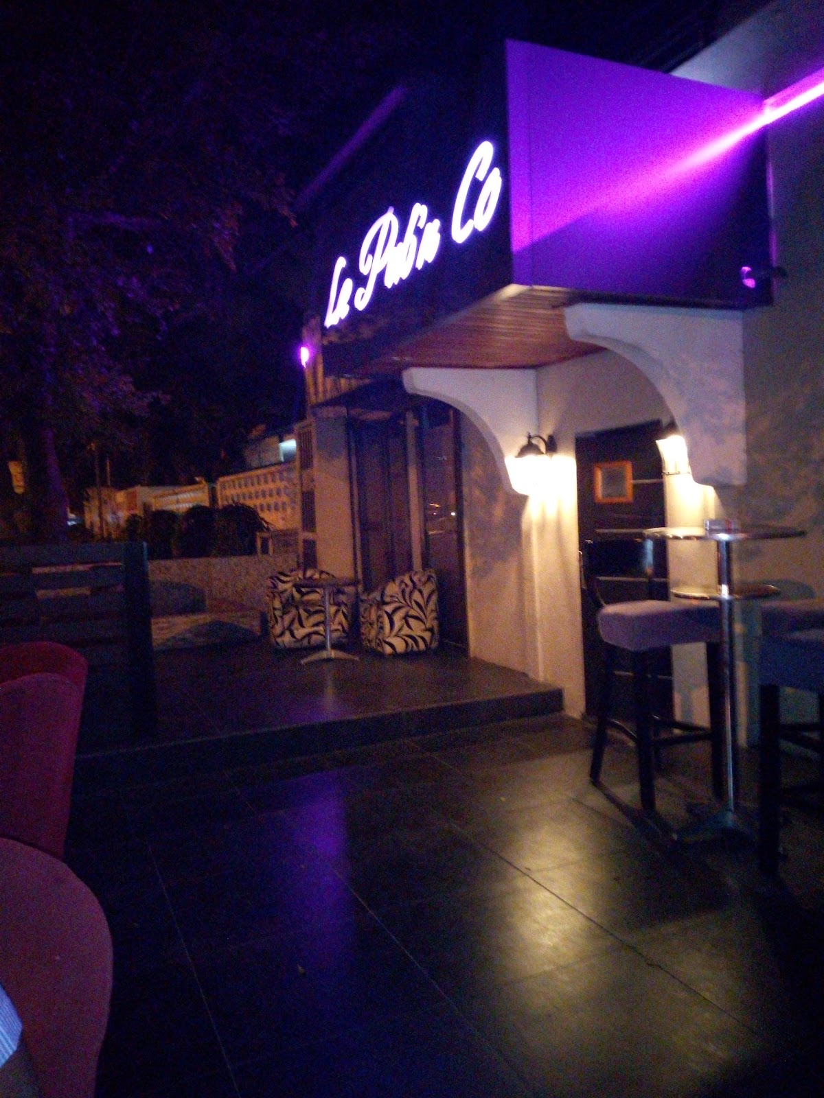 Le pub AND CO