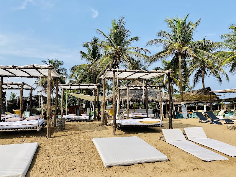 La Plage, by Code Bar.